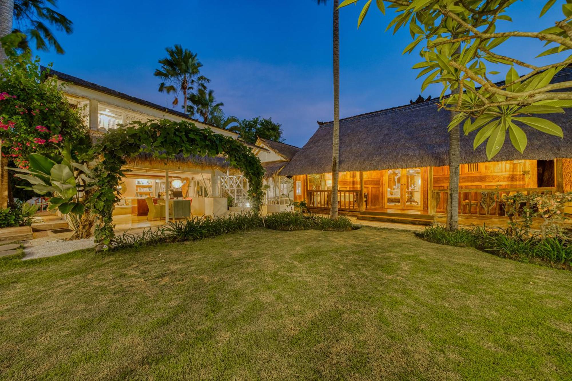 Villa Kalis, 10 Bedroom Family And Group Villa 세미냑 외부 사진