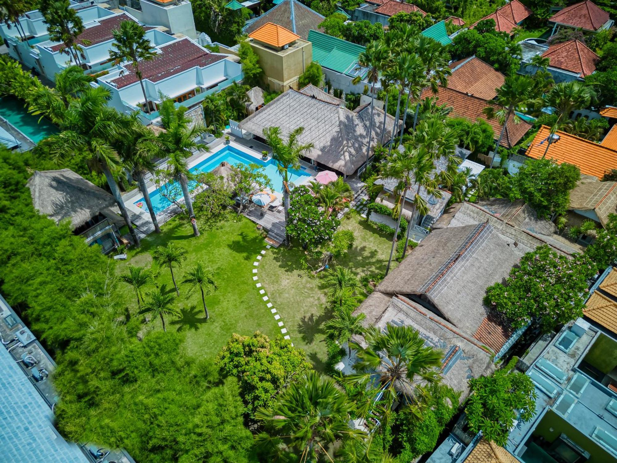 Villa Kalis, 10 Bedroom Family And Group Villa 세미냑 외부 사진